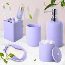 Lila Badrumstillbehörsset med Lotion och Tvåldispenser